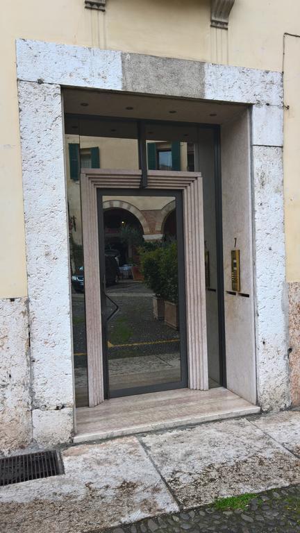 Casa Ferrari Appartamento Verona Sanificato Ozono Dış mekan fotoğraf